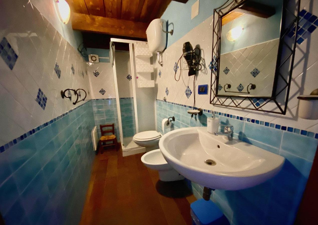 Bed and Breakfast Domos Antigas Bottidda Экстерьер фото